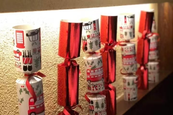 クリスマスクラッカー イギリス
